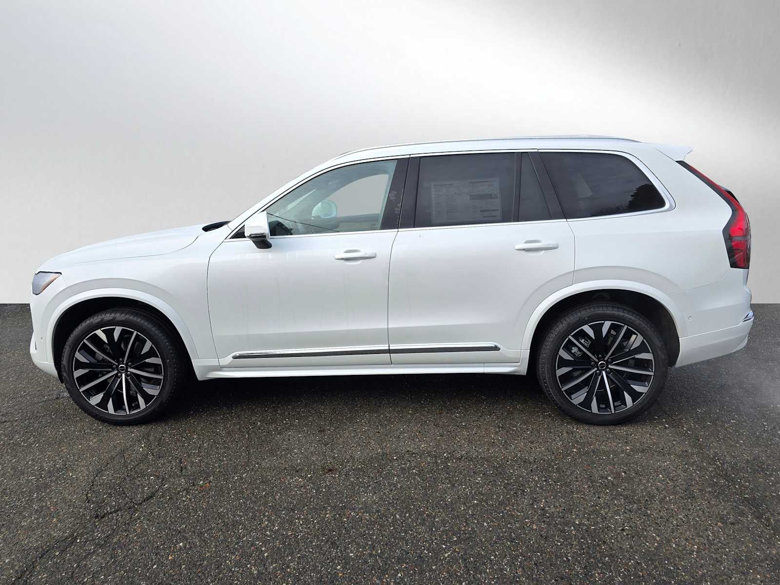 2026 Volvo XC90 Plus