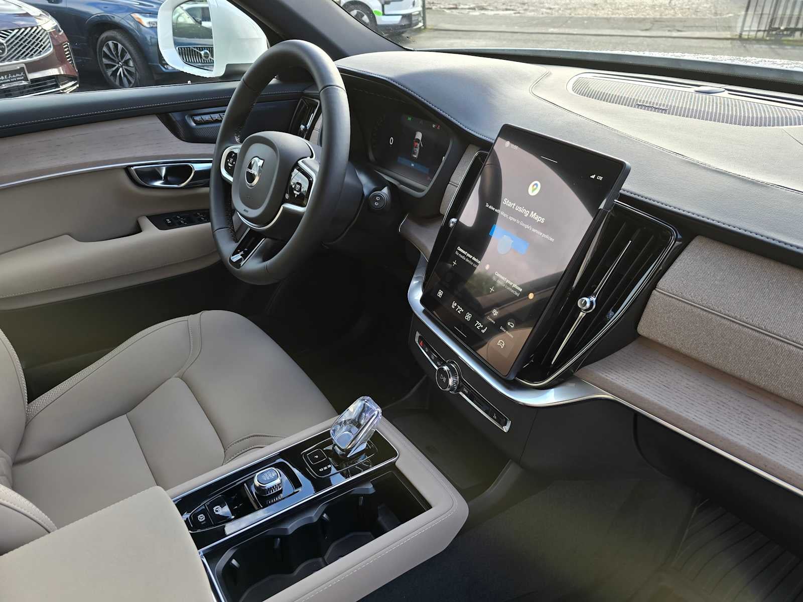 2026 Volvo XC90 Plus