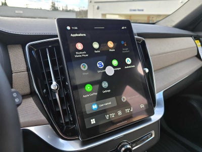 2026 Volvo XC90 Plus