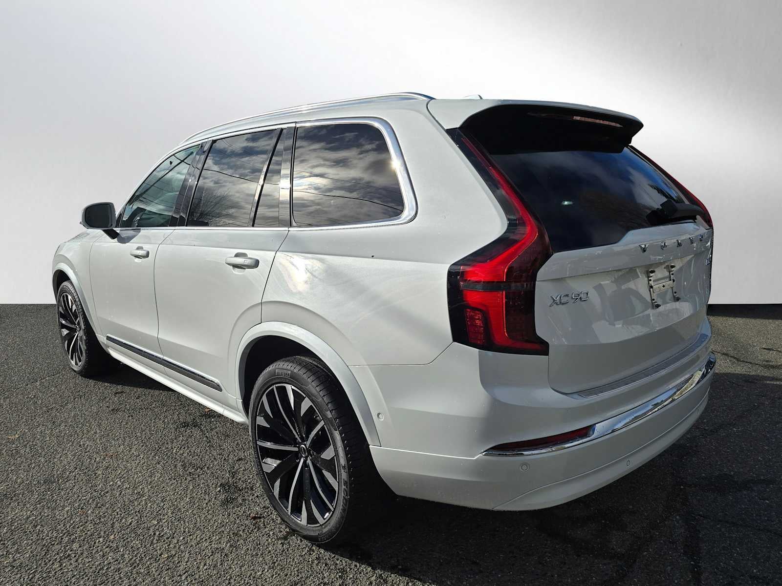 2026 Volvo XC90 Plus