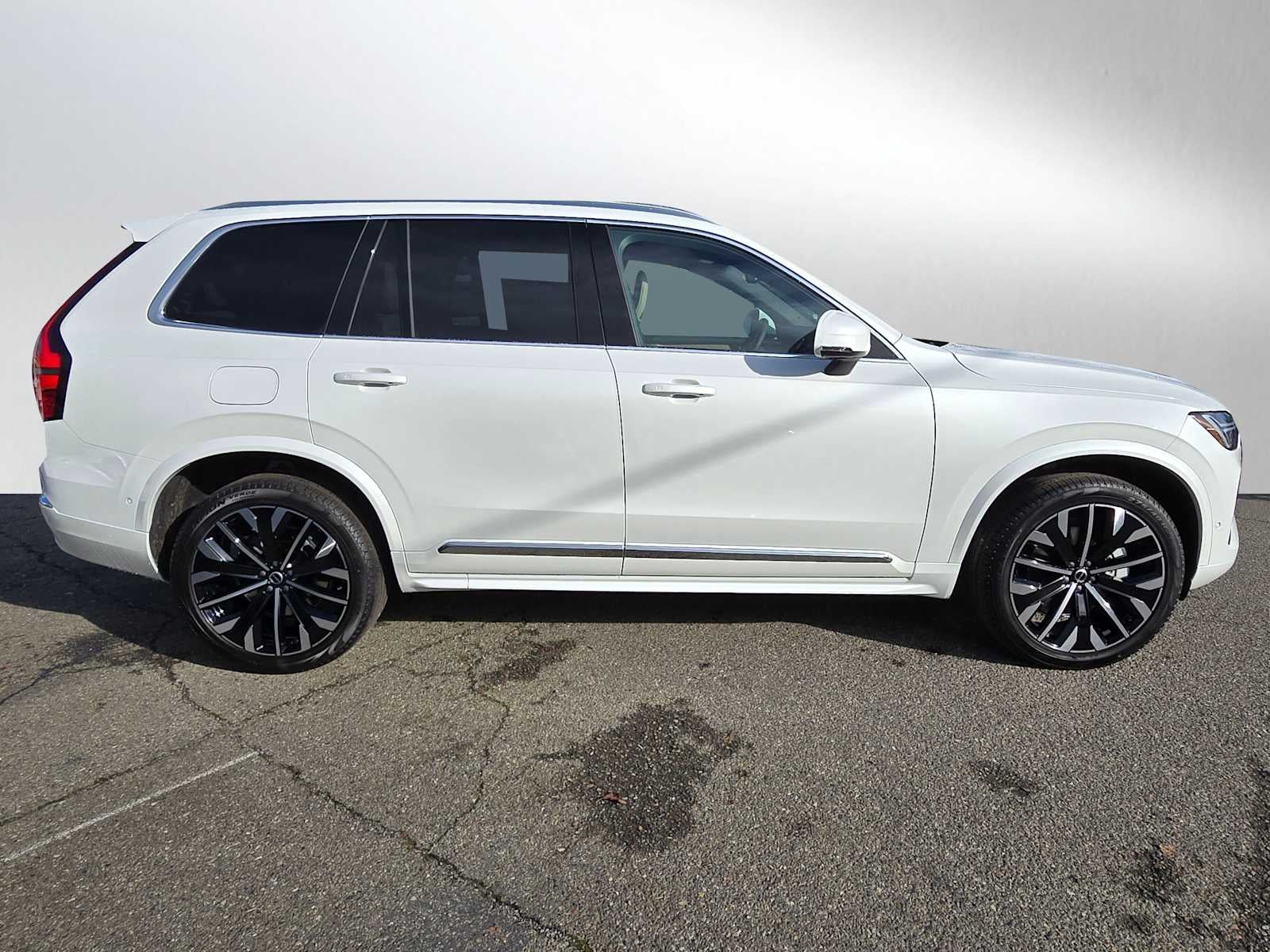 2026 Volvo XC90 Plus