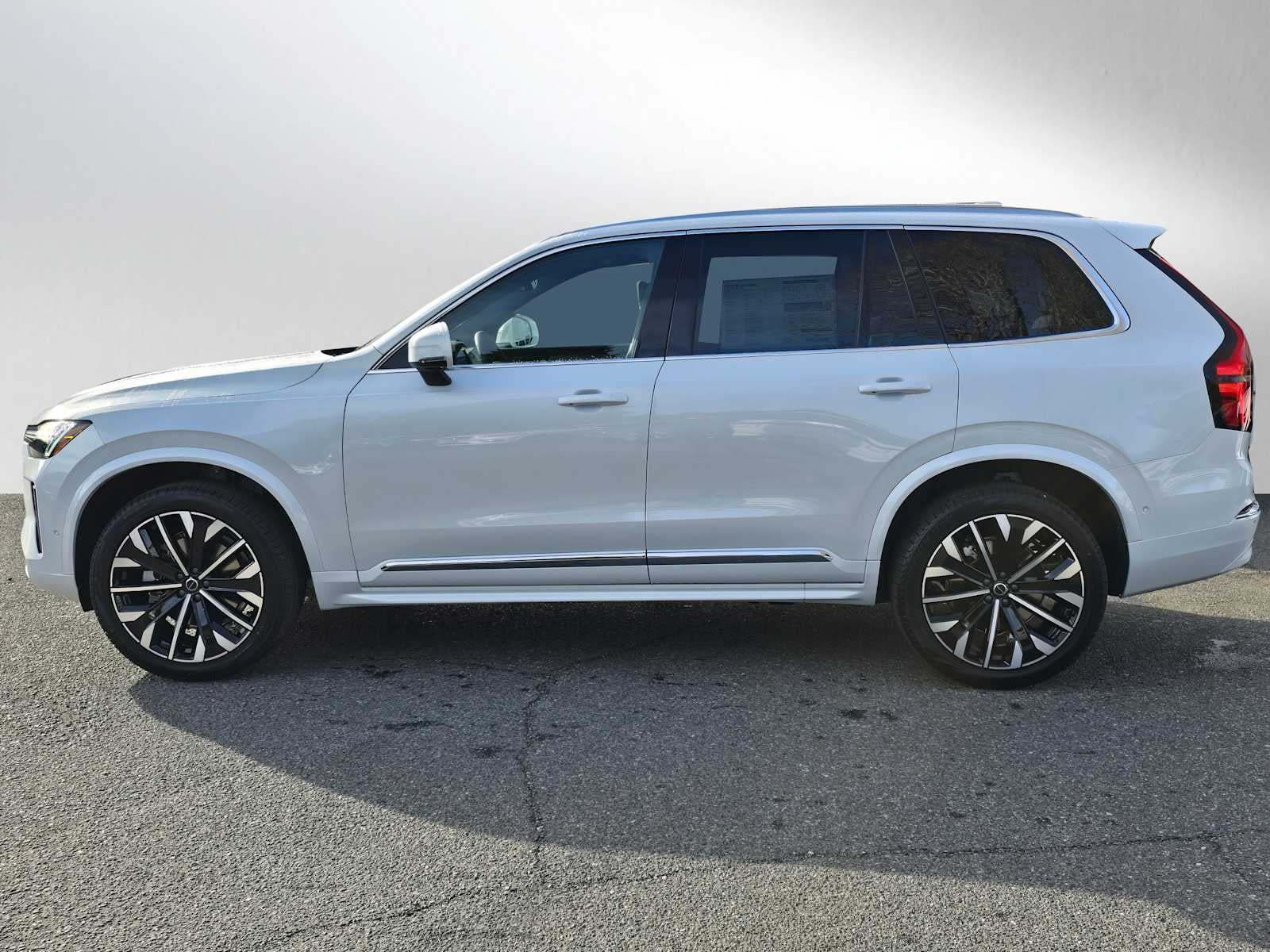 2026 Volvo XC90 Plus