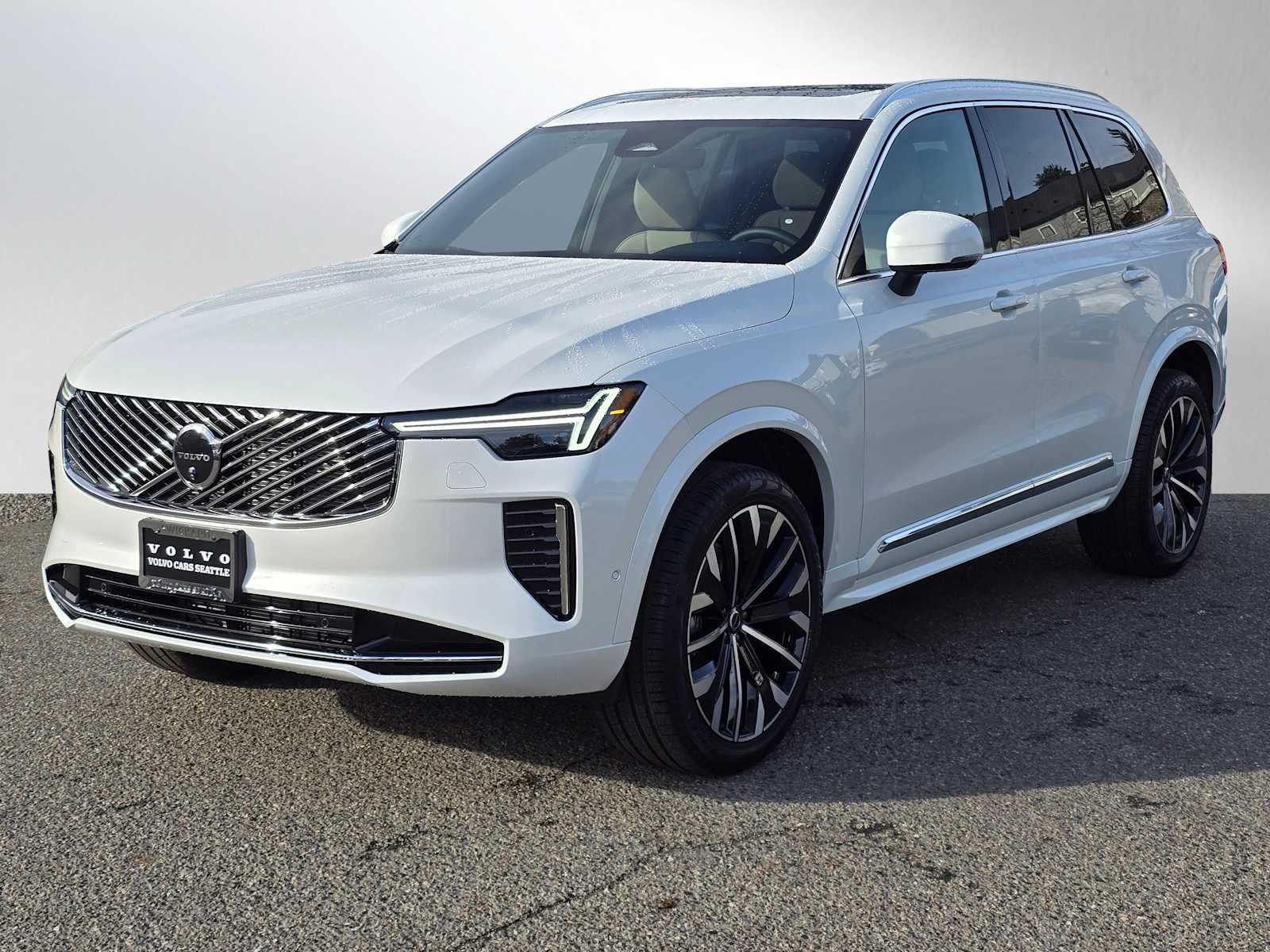 2026 Volvo XC90 Plus