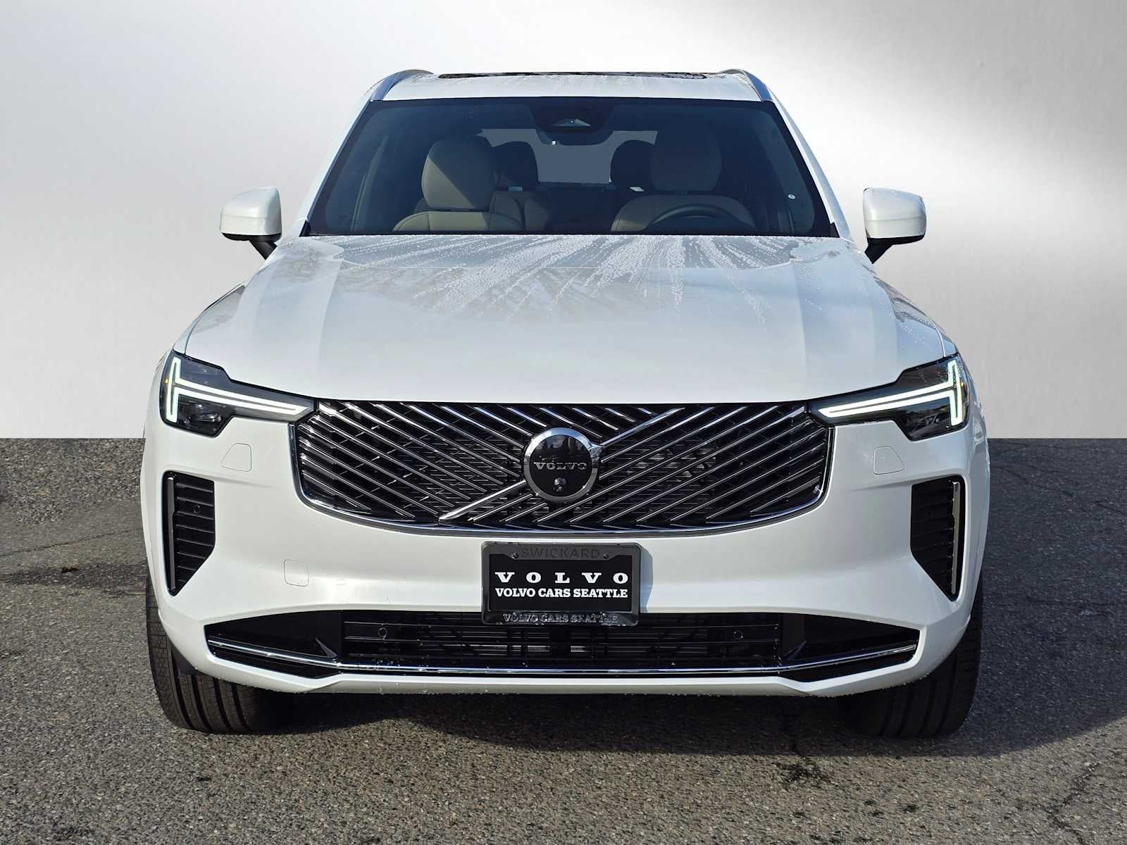 2026 Volvo XC90 Plus