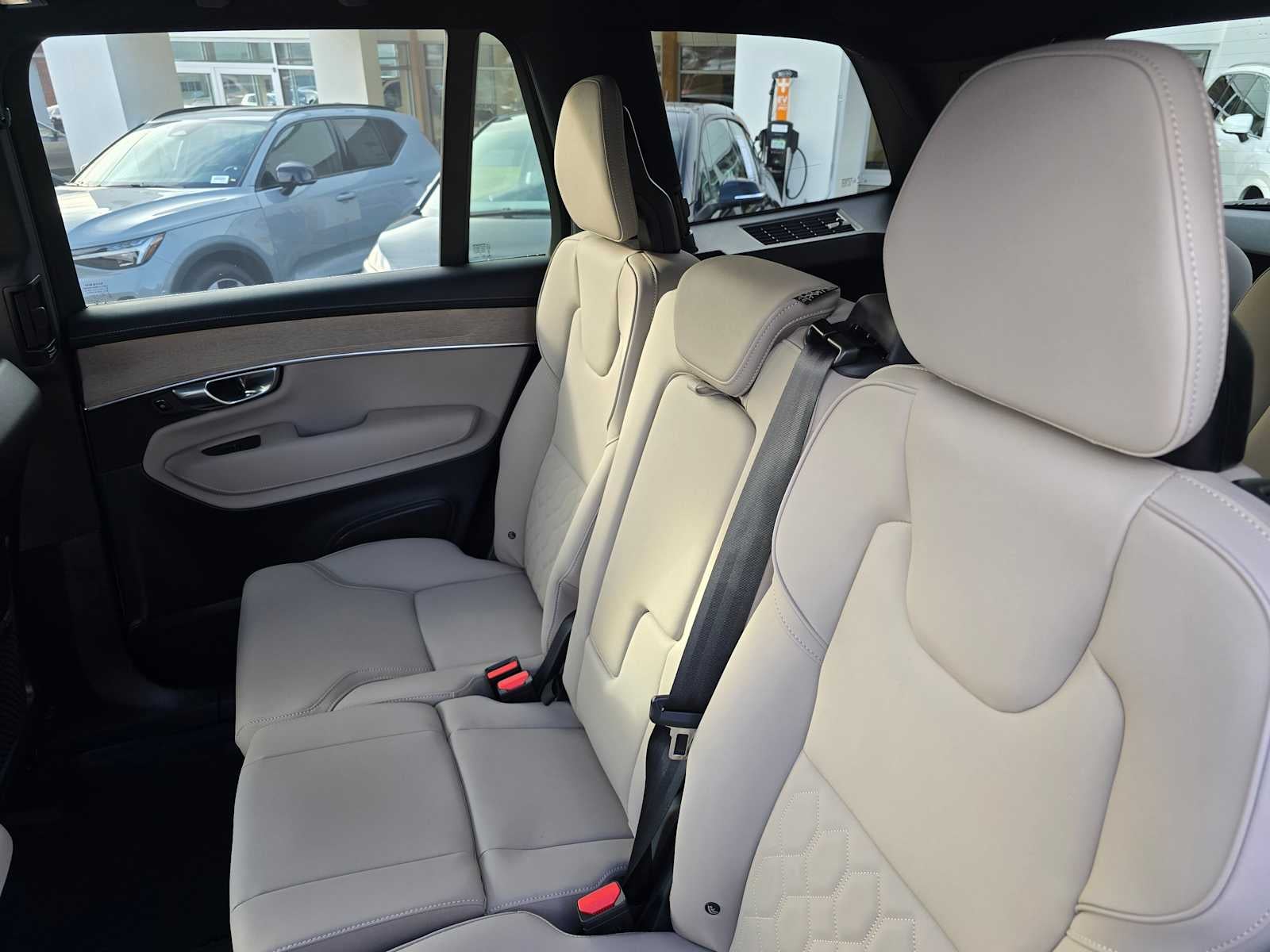 2026 Volvo XC90 Plus