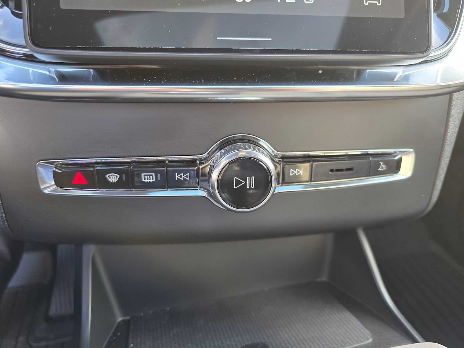 2026 Volvo XC90 Plus