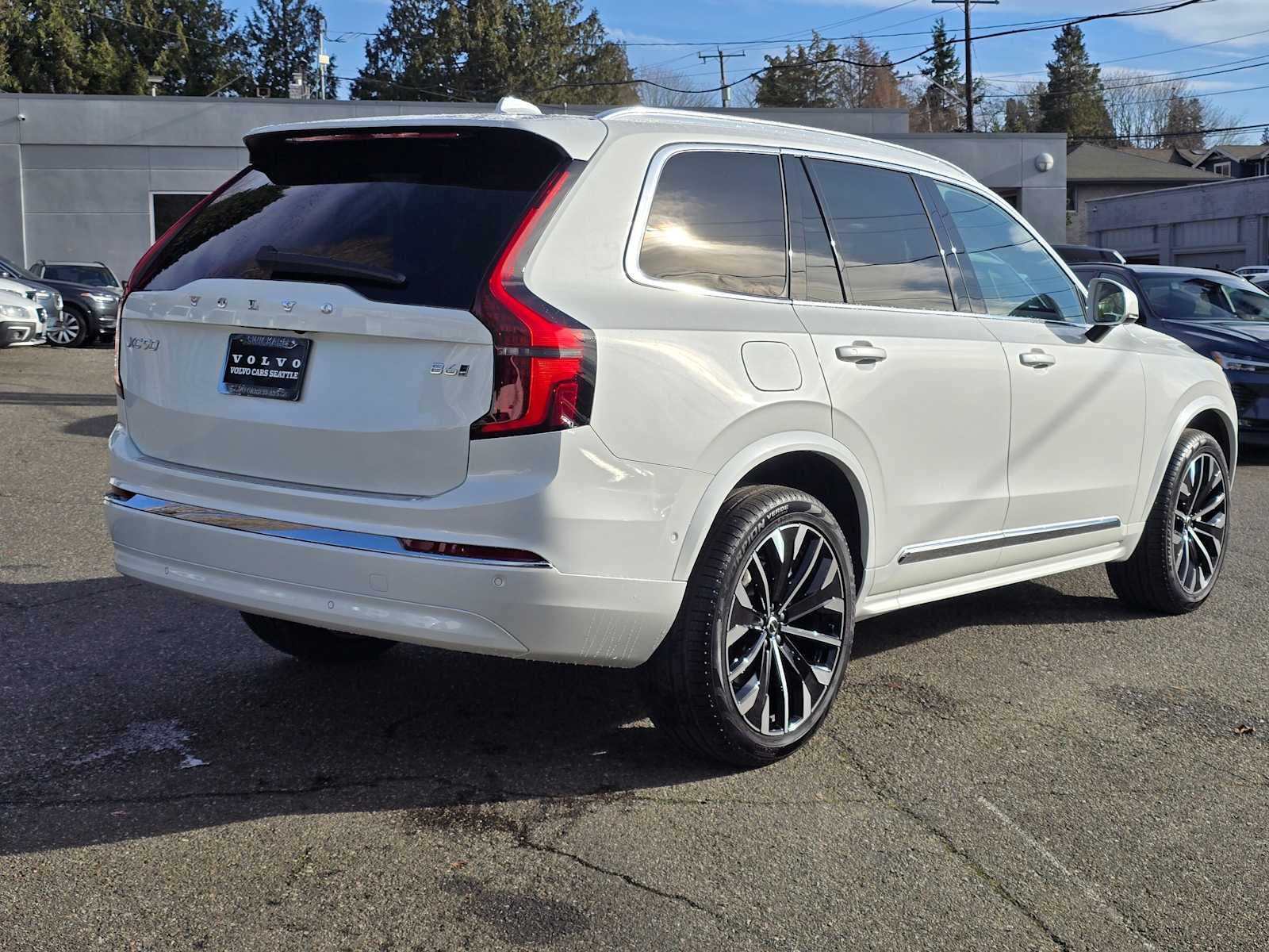 2026 Volvo XC90 Plus