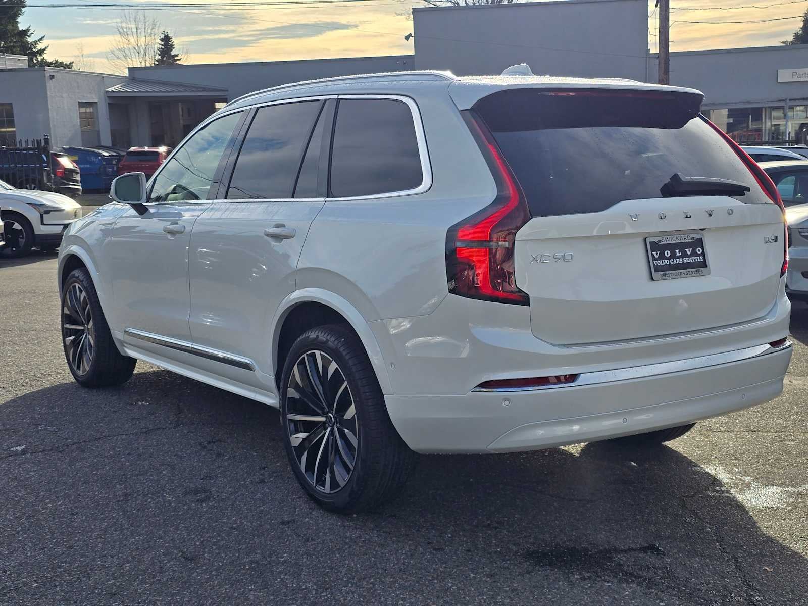 2026 Volvo XC90 Plus