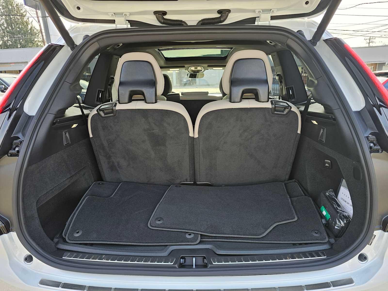 2026 Volvo XC90 Plus