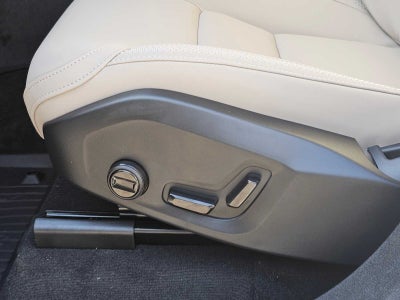 2026 Volvo XC90 Plus