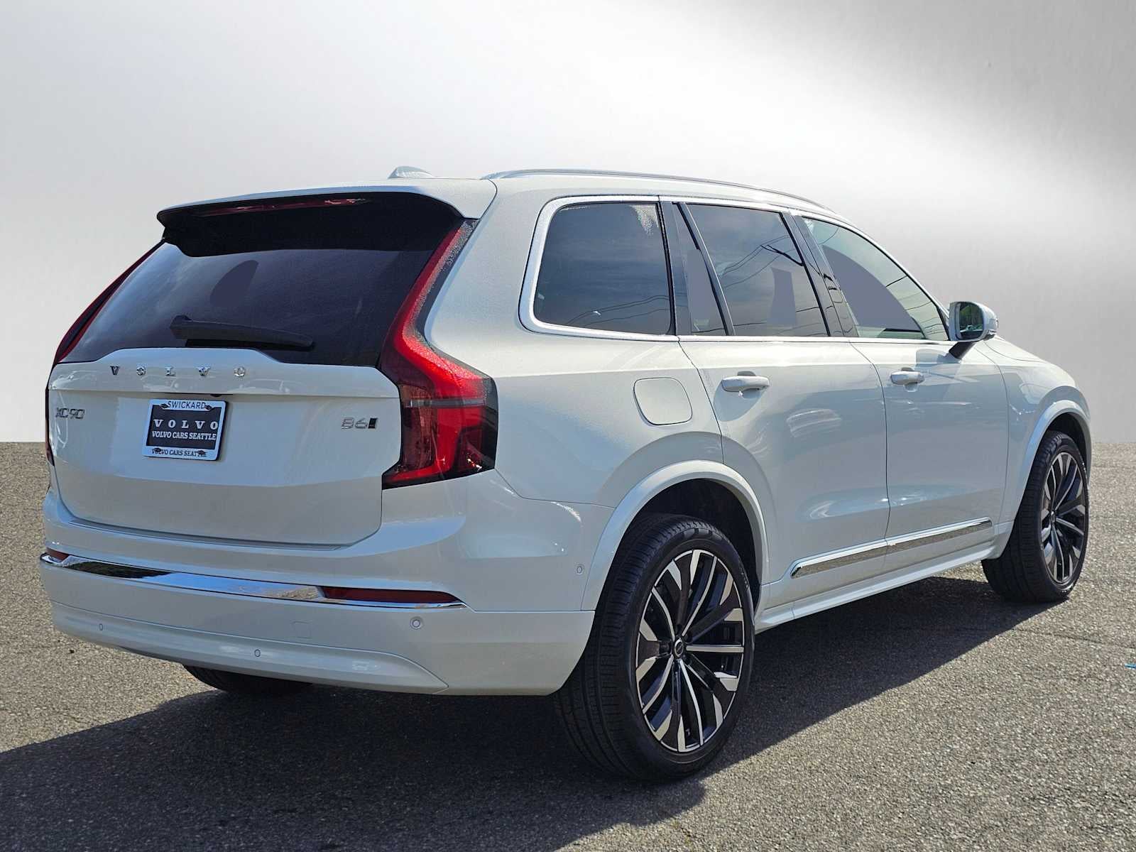2026 Volvo XC90 Plus