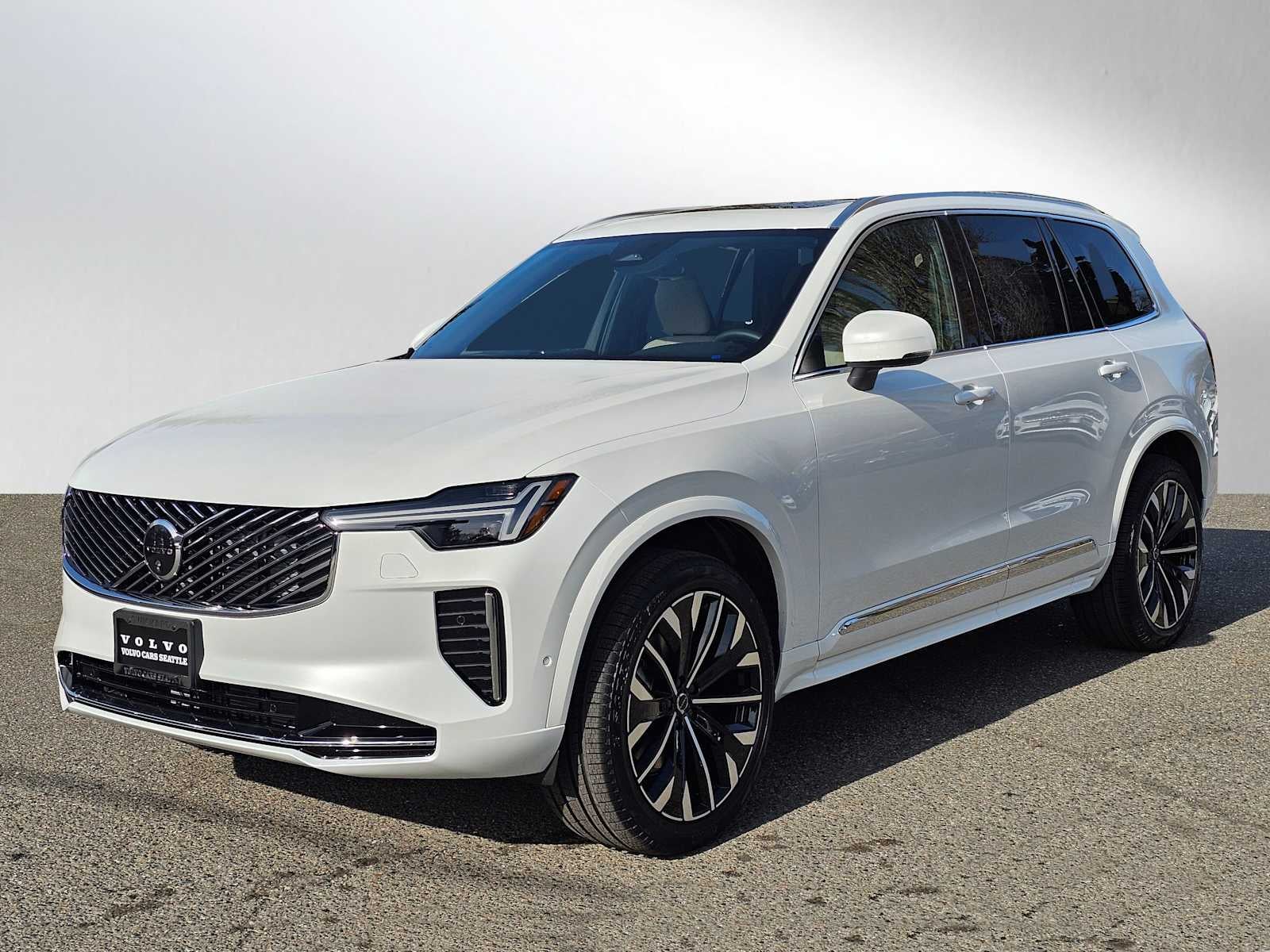 2026 Volvo XC90 Plus