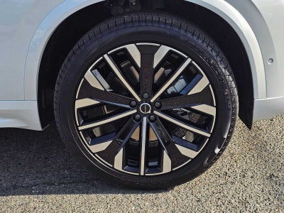 2026 Volvo XC90 Plus