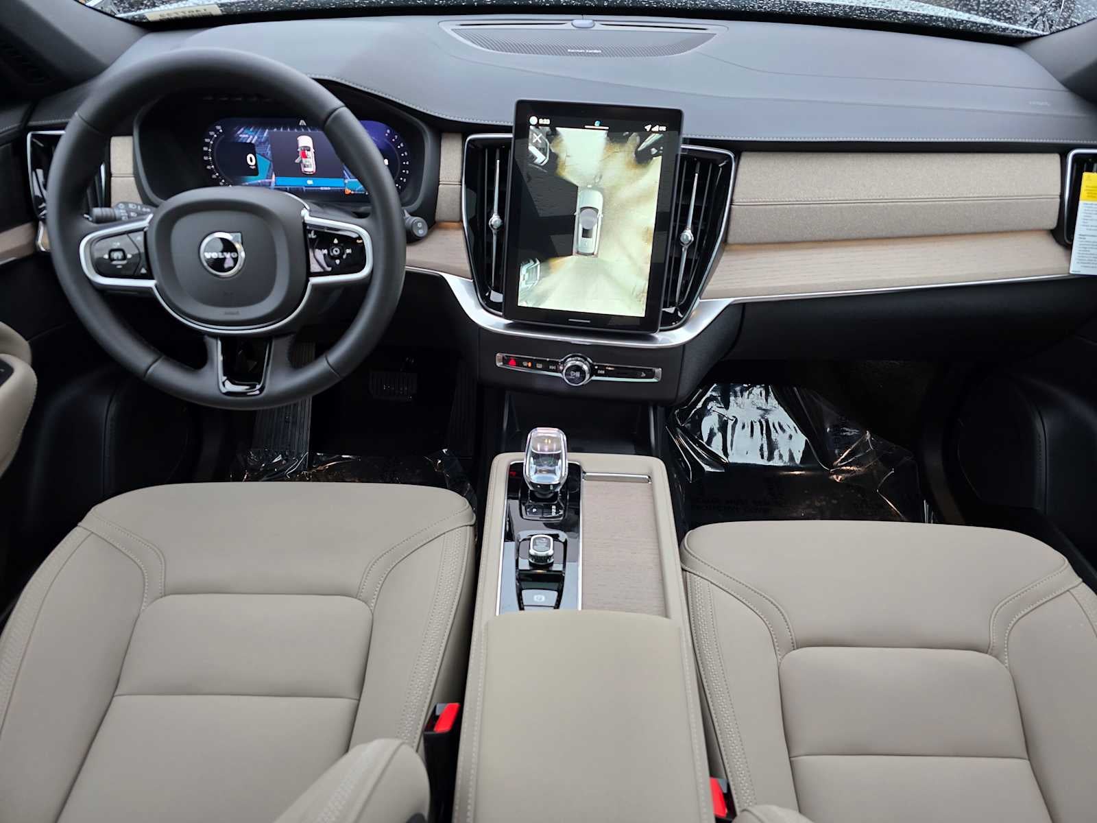 2026 Volvo XC90 Plus