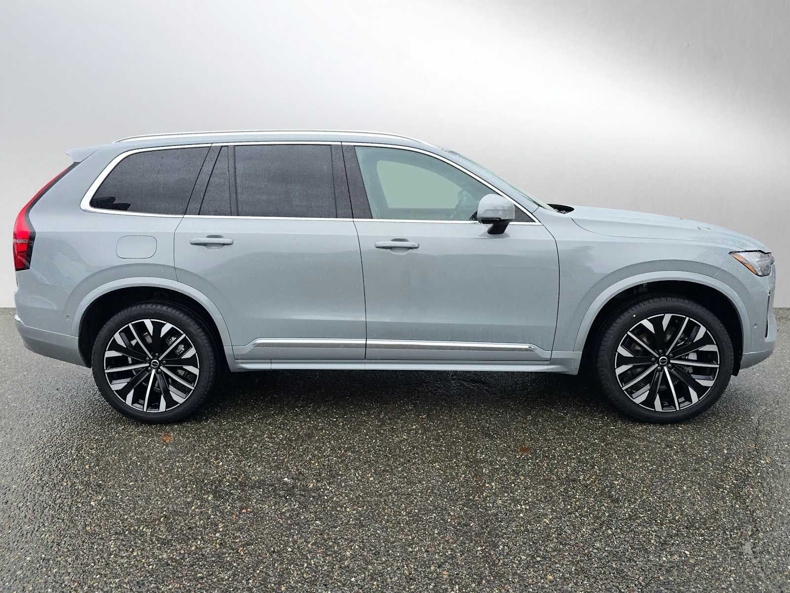 2026 Volvo XC90 Plus