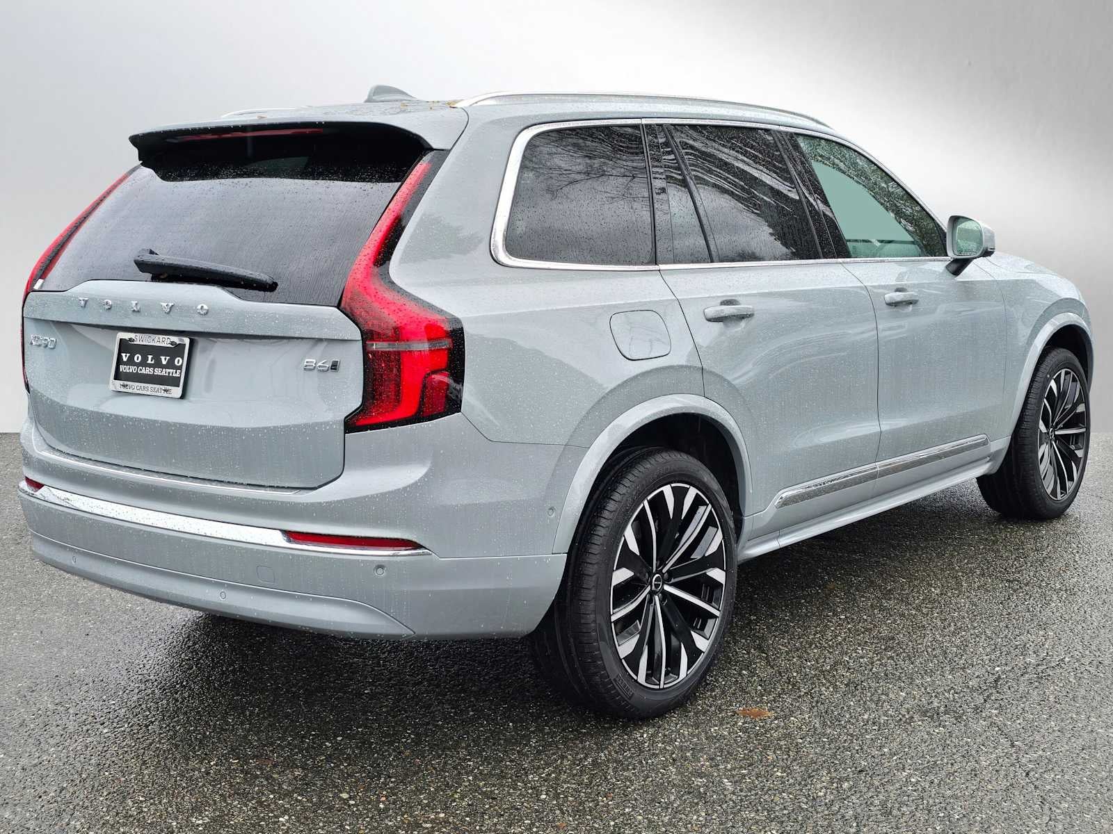 2026 Volvo XC90 Plus