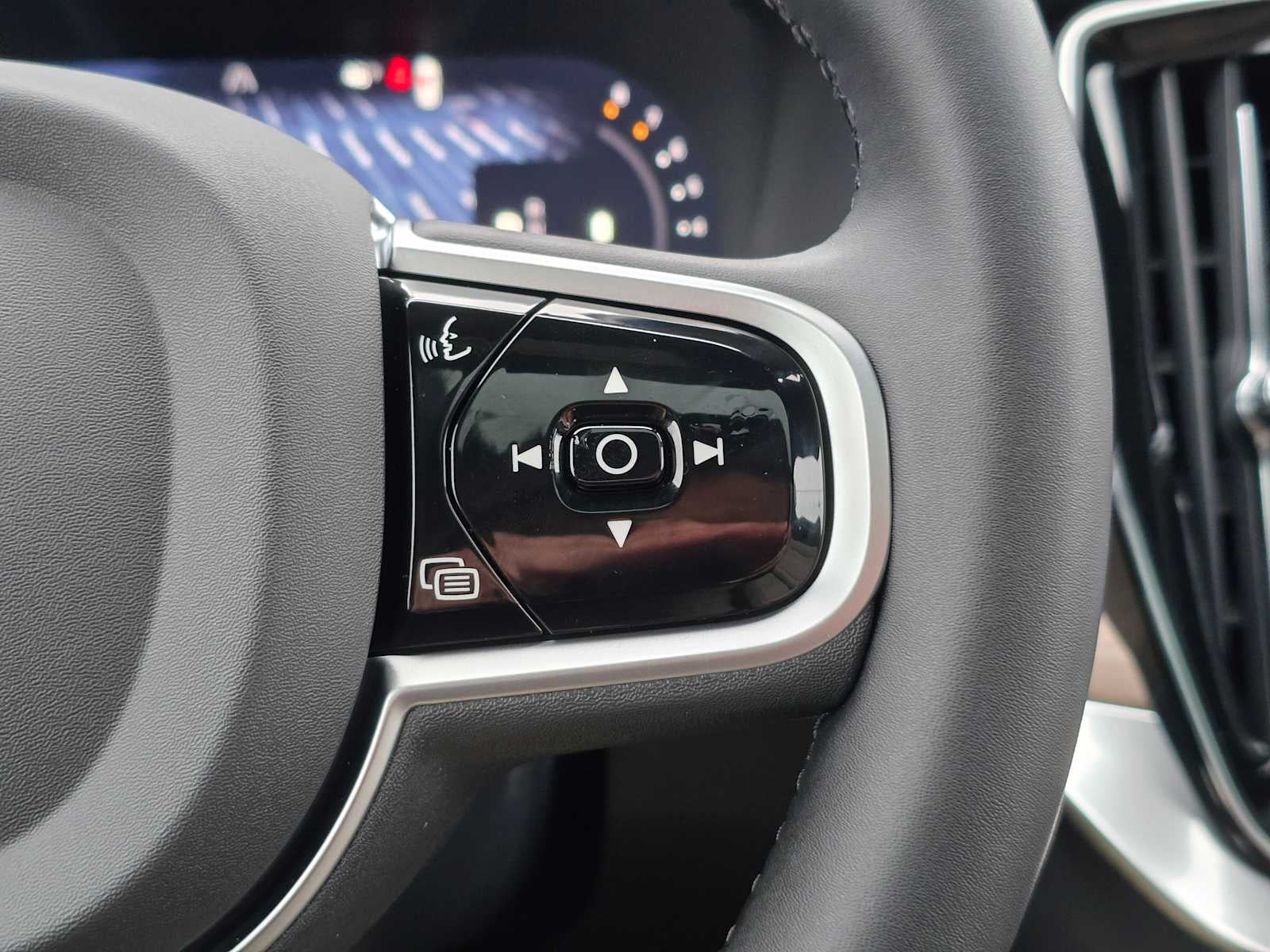 2026 Volvo XC90 Plus