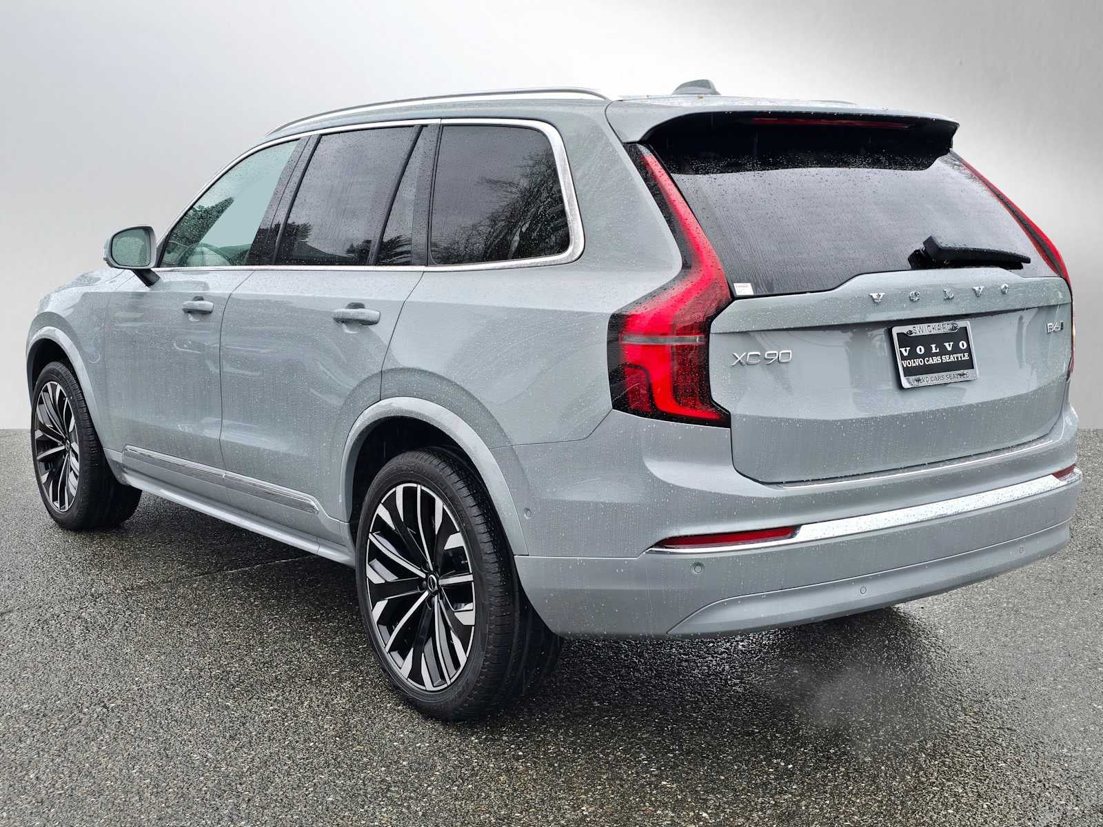 2026 Volvo XC90 Plus