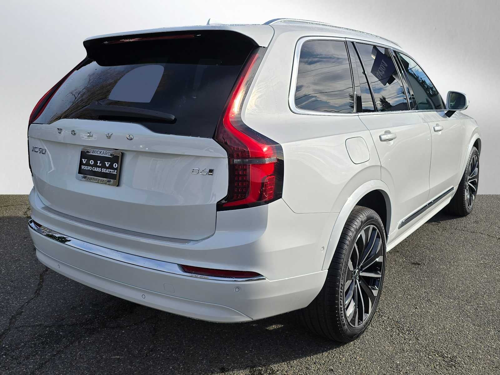 2026 Volvo XC90 Plus
