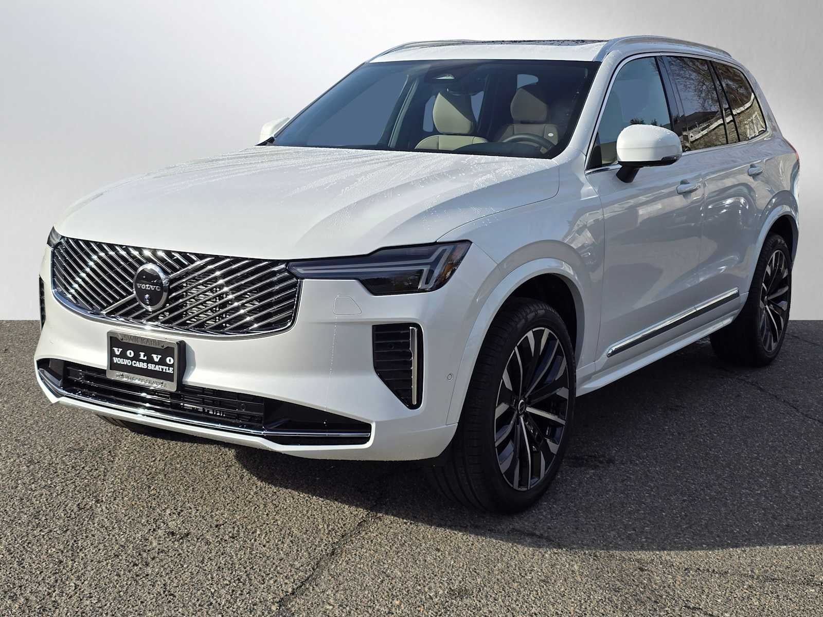 2026 Volvo XC90 Plus