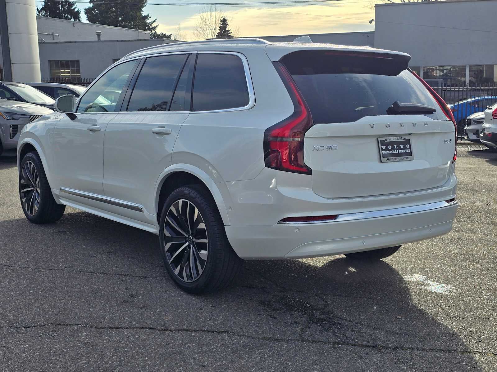 2026 Volvo XC90 Plus
