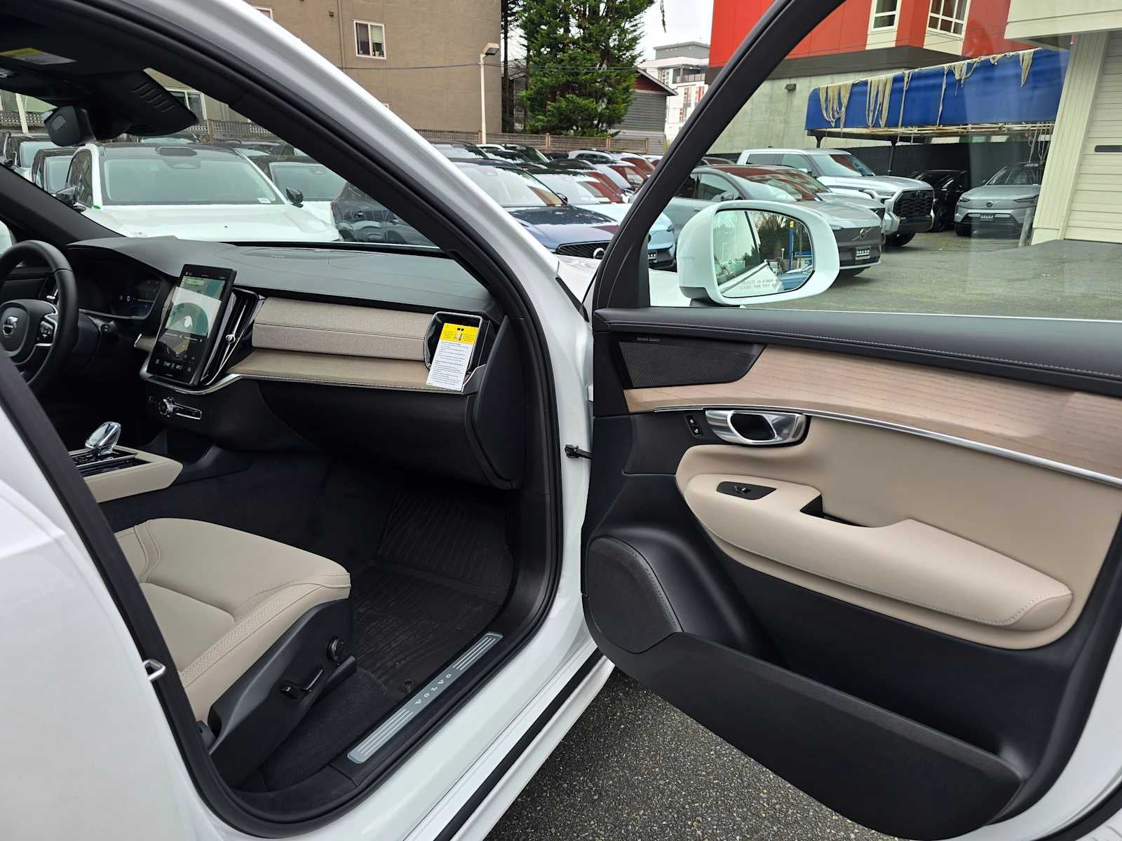 2026 Volvo XC90 Plus