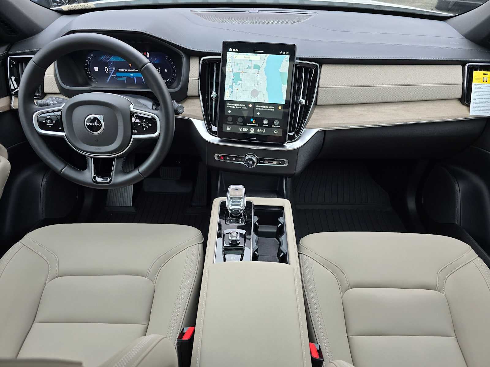 2026 Volvo XC90 Plus