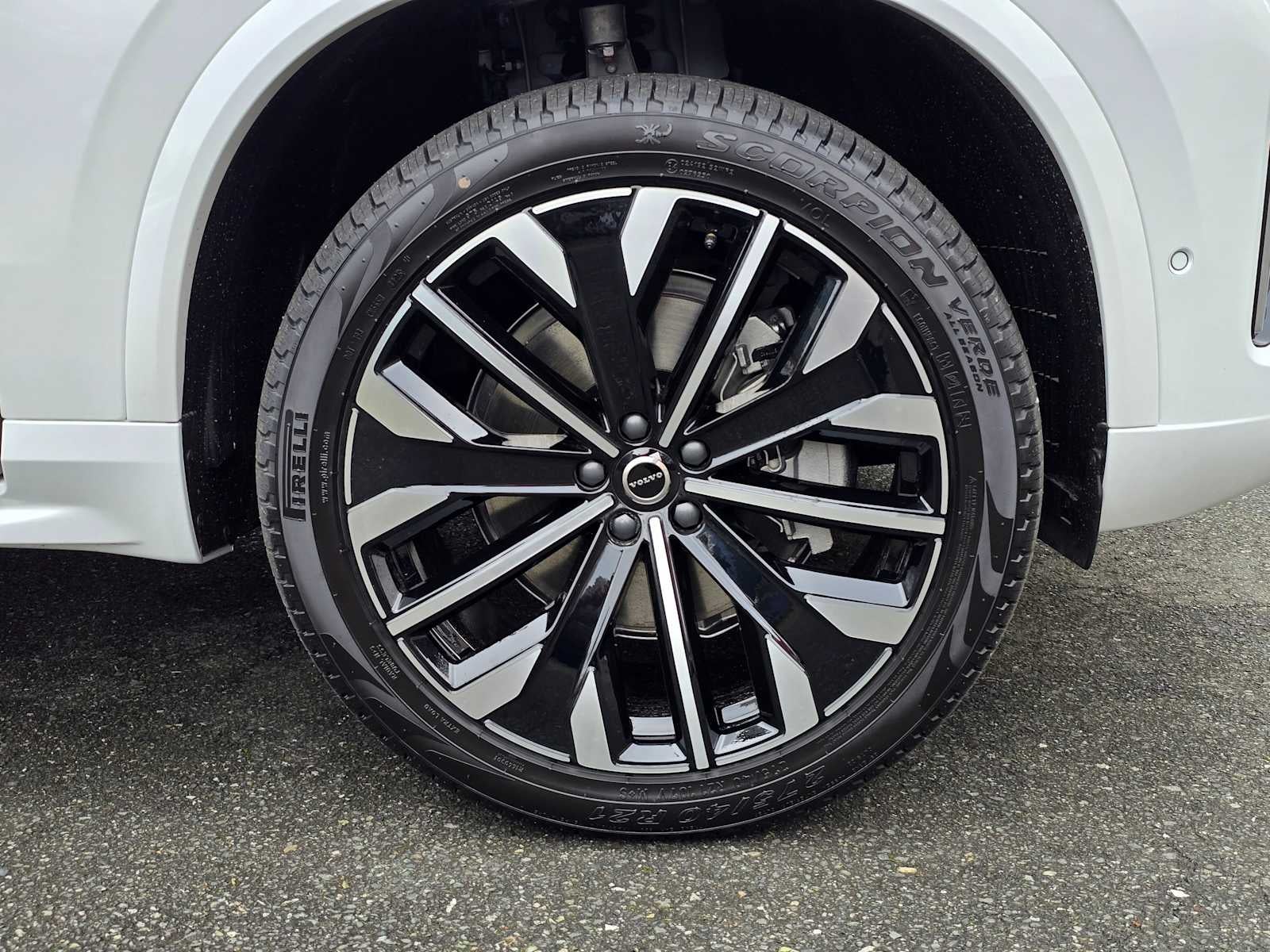 2026 Volvo XC90 Plus