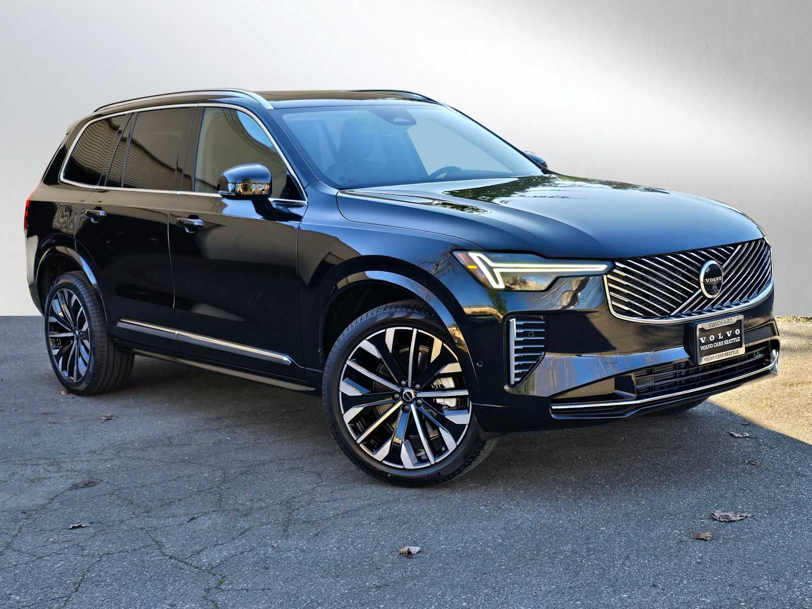 2026 Volvo XC90 Plus