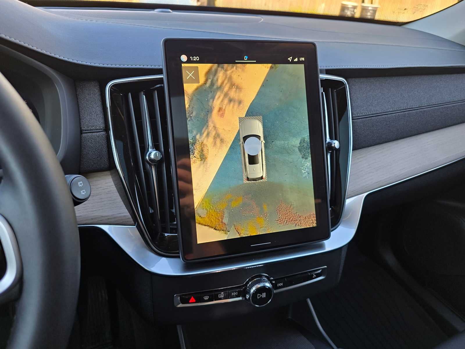 2026 Volvo XC90 Plus