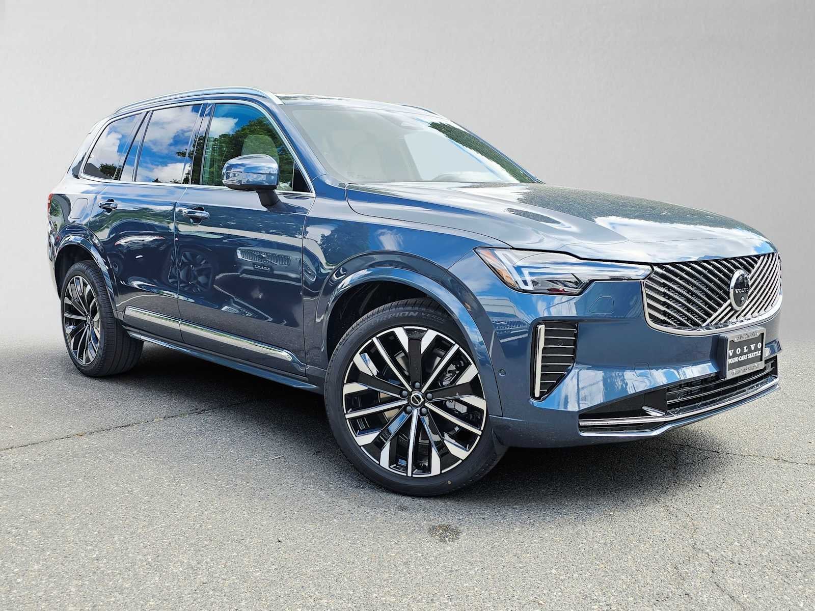 2026 Volvo XC90 Plus
