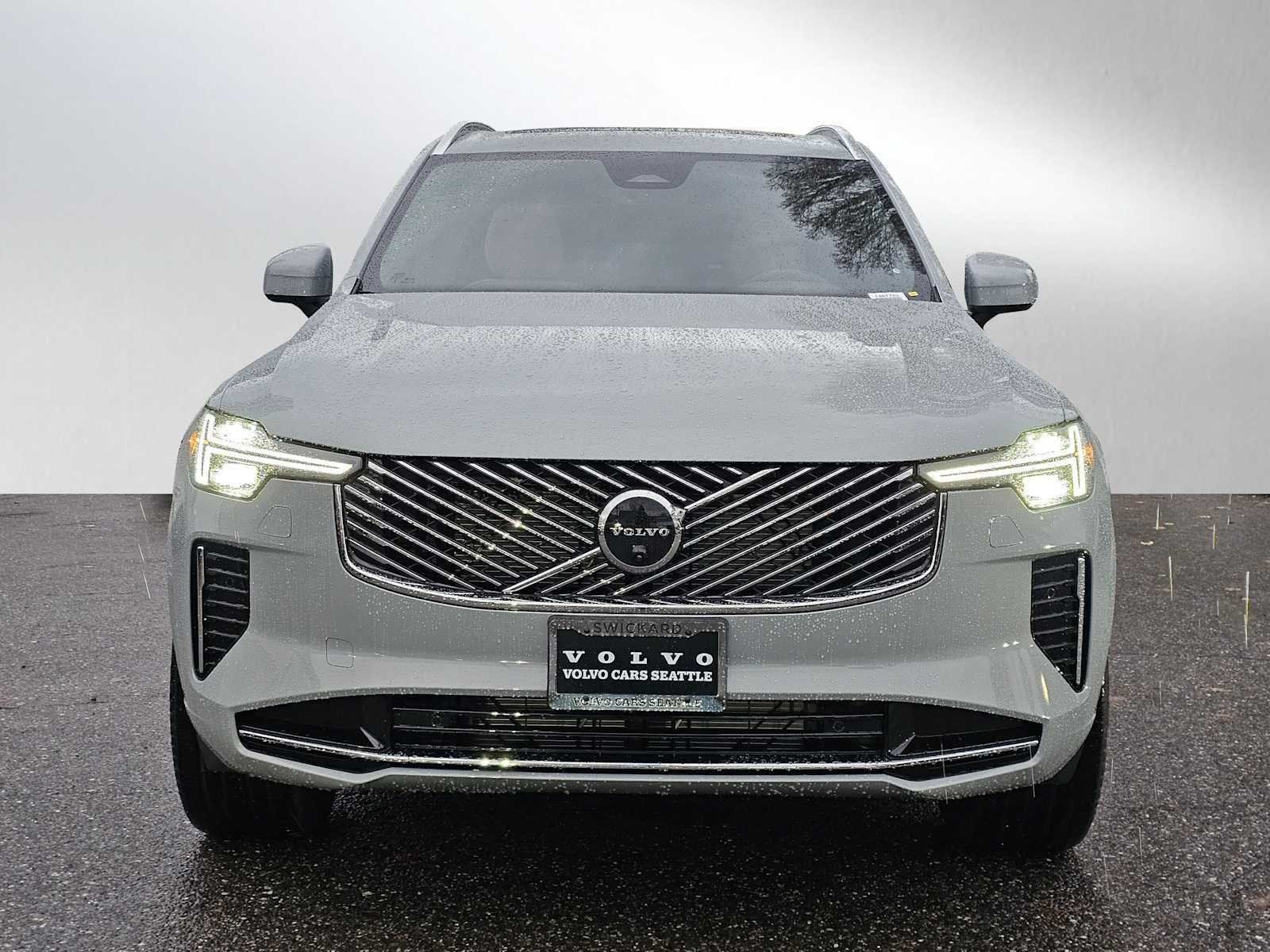 2026 Volvo XC90 Plus