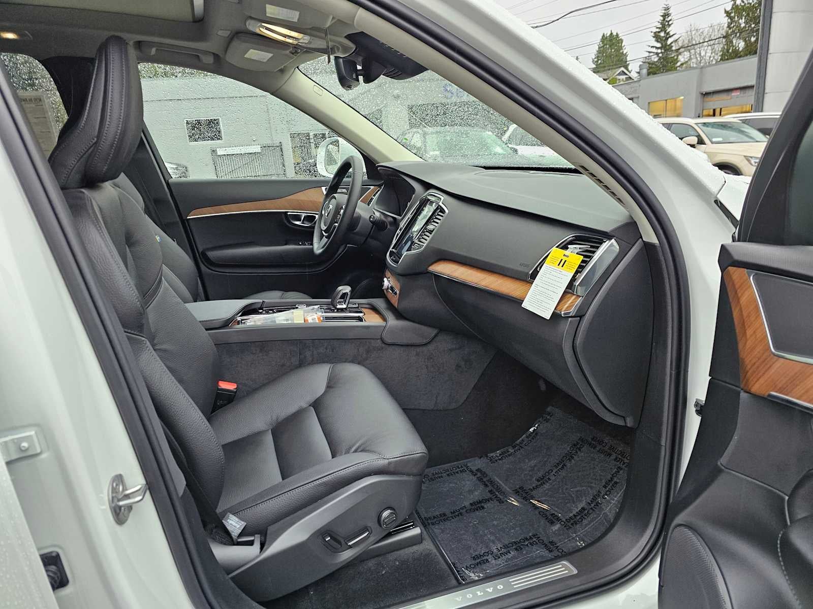 2025 Volvo XC90 Plus