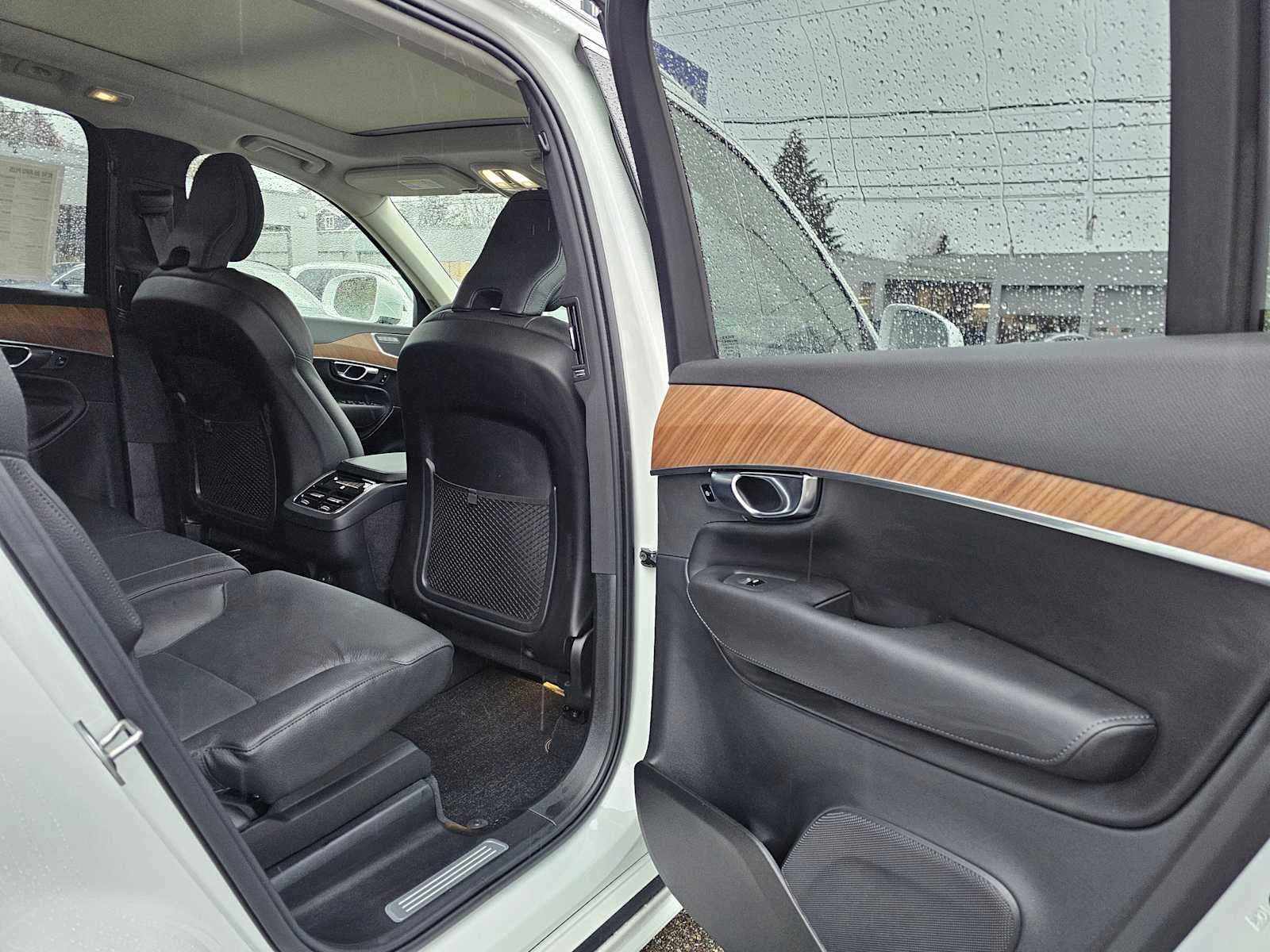 2025 Volvo XC90 Plus