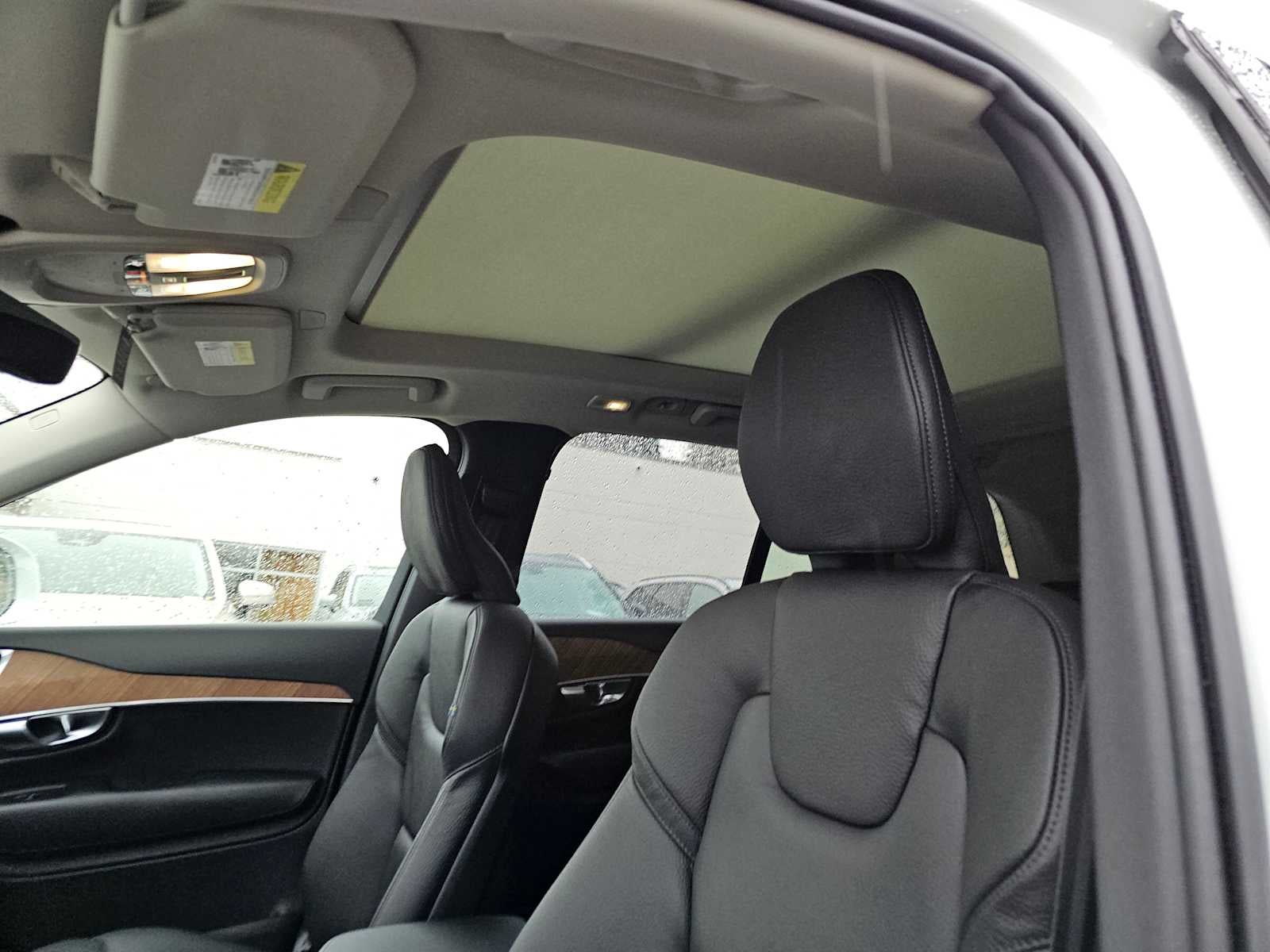 2025 Volvo XC90 Plus