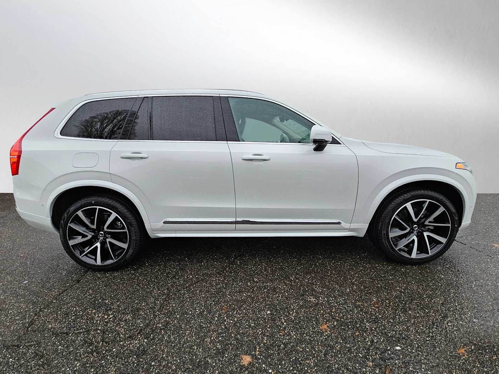 2025 Volvo XC90 Plus