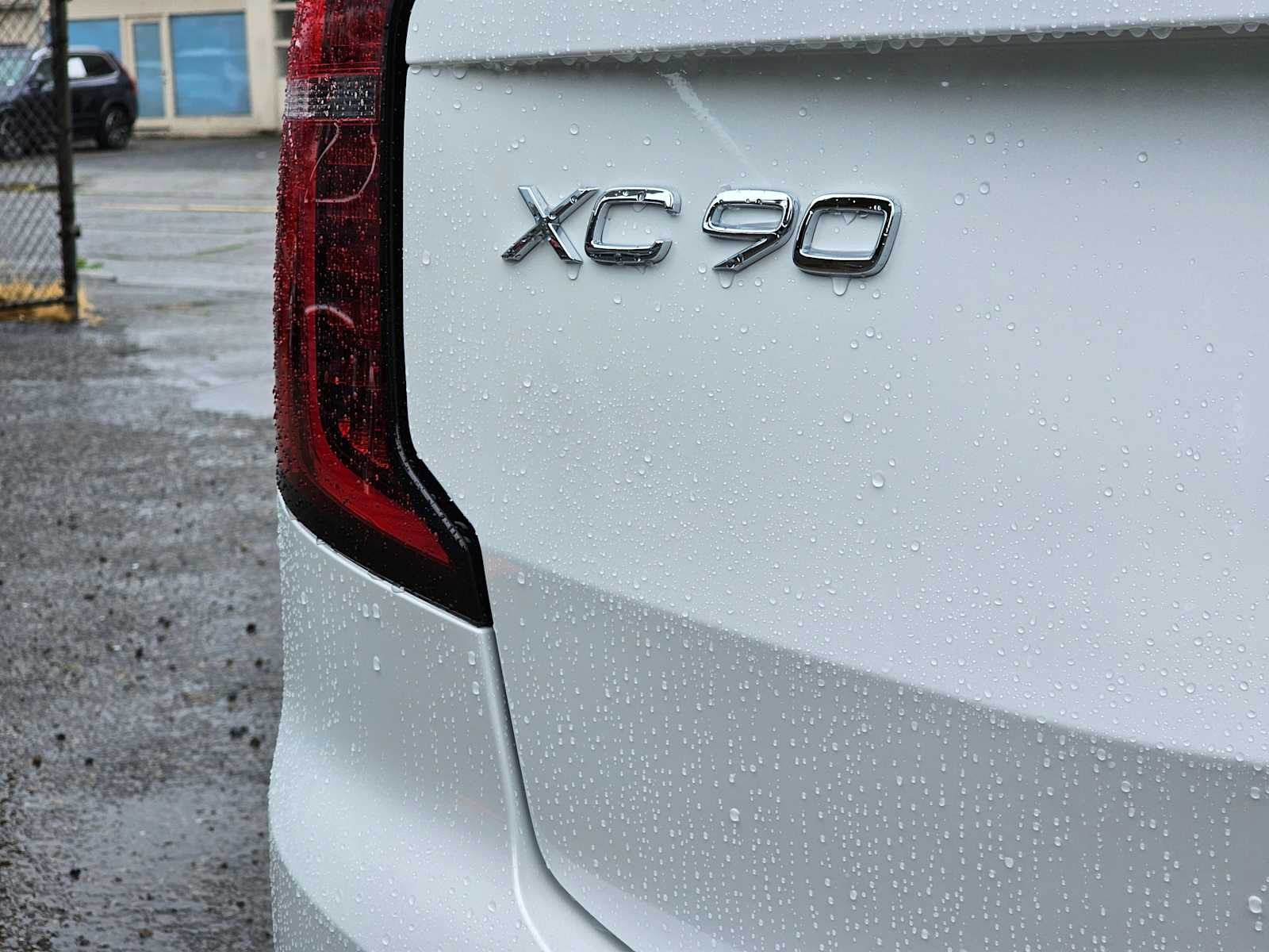2026 Volvo XC90 Plus
