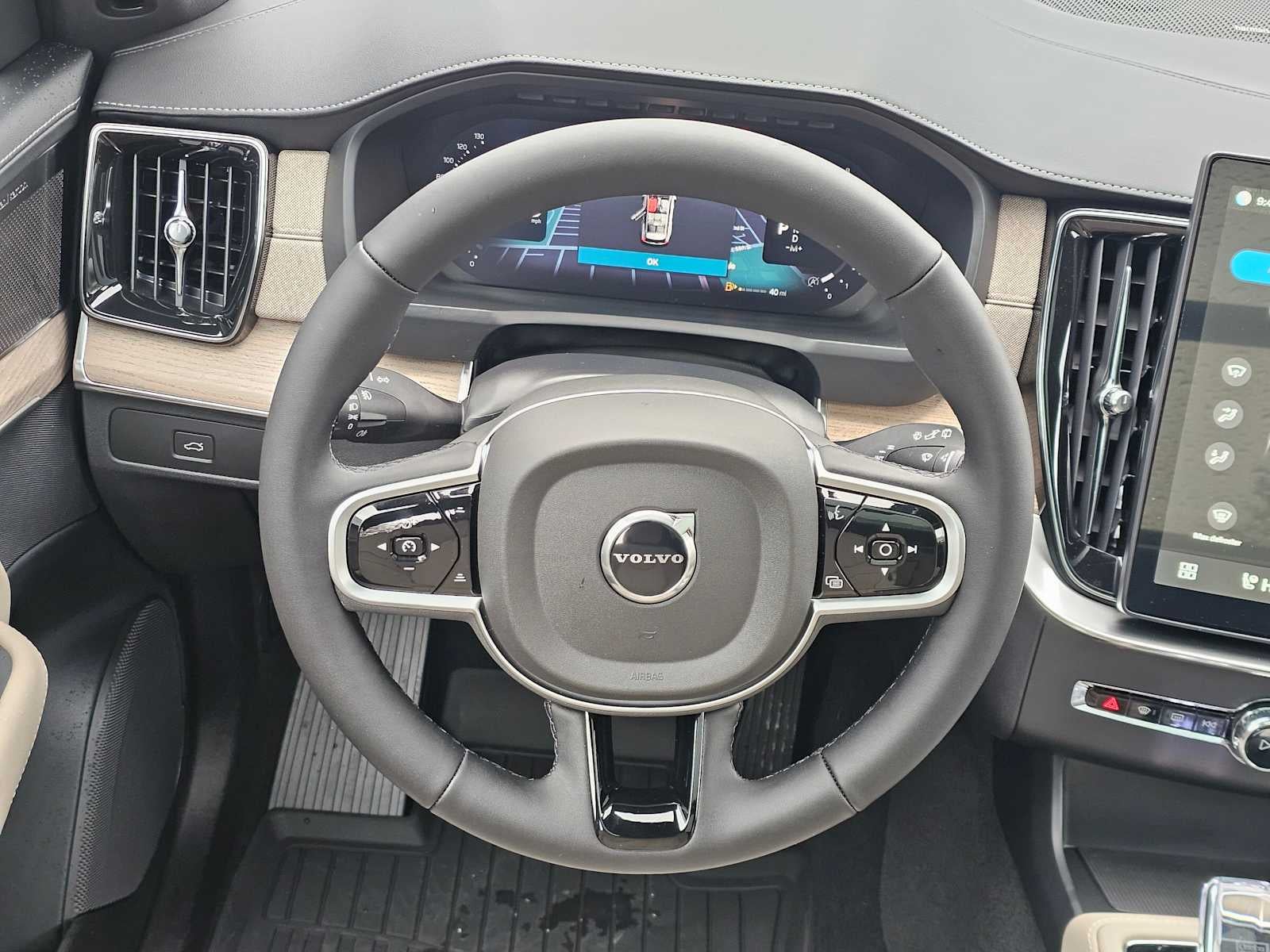 2026 Volvo XC90 Plus