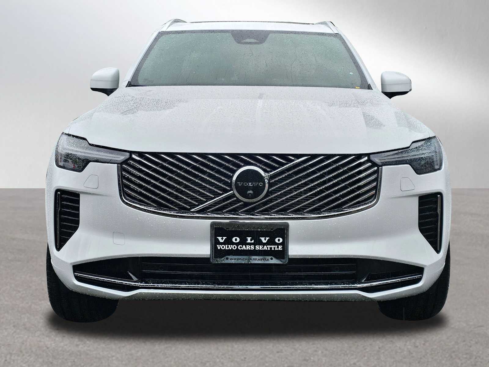 2026 Volvo XC90 Plus