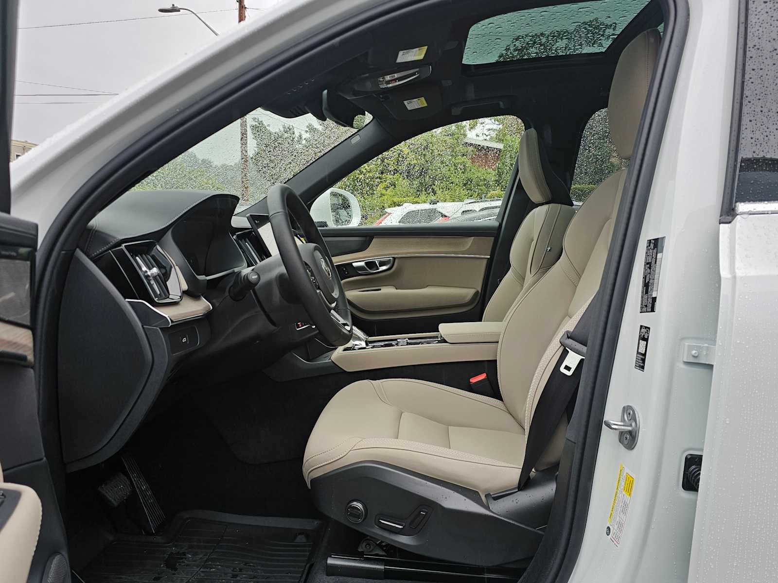 2026 Volvo XC90 Plus