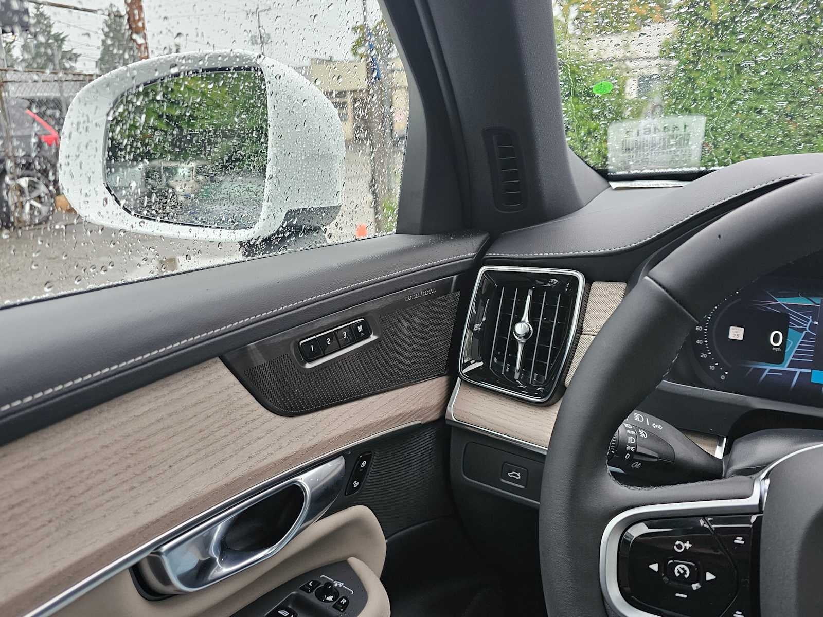 2026 Volvo XC90 Plus