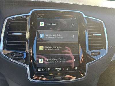 2024 Volvo XC90 Ultimate Bright Theme