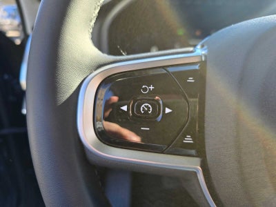 2024 Volvo XC90 Ultimate Bright Theme