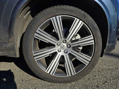 2024 Volvo XC90 Ultimate Bright Theme