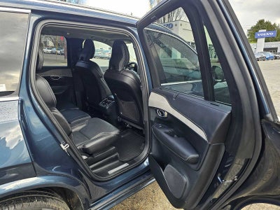 2024 Volvo XC90 Ultimate Bright Theme