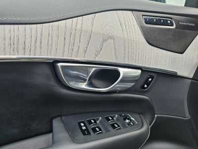 2024 Volvo XC90 Ultimate Bright Theme