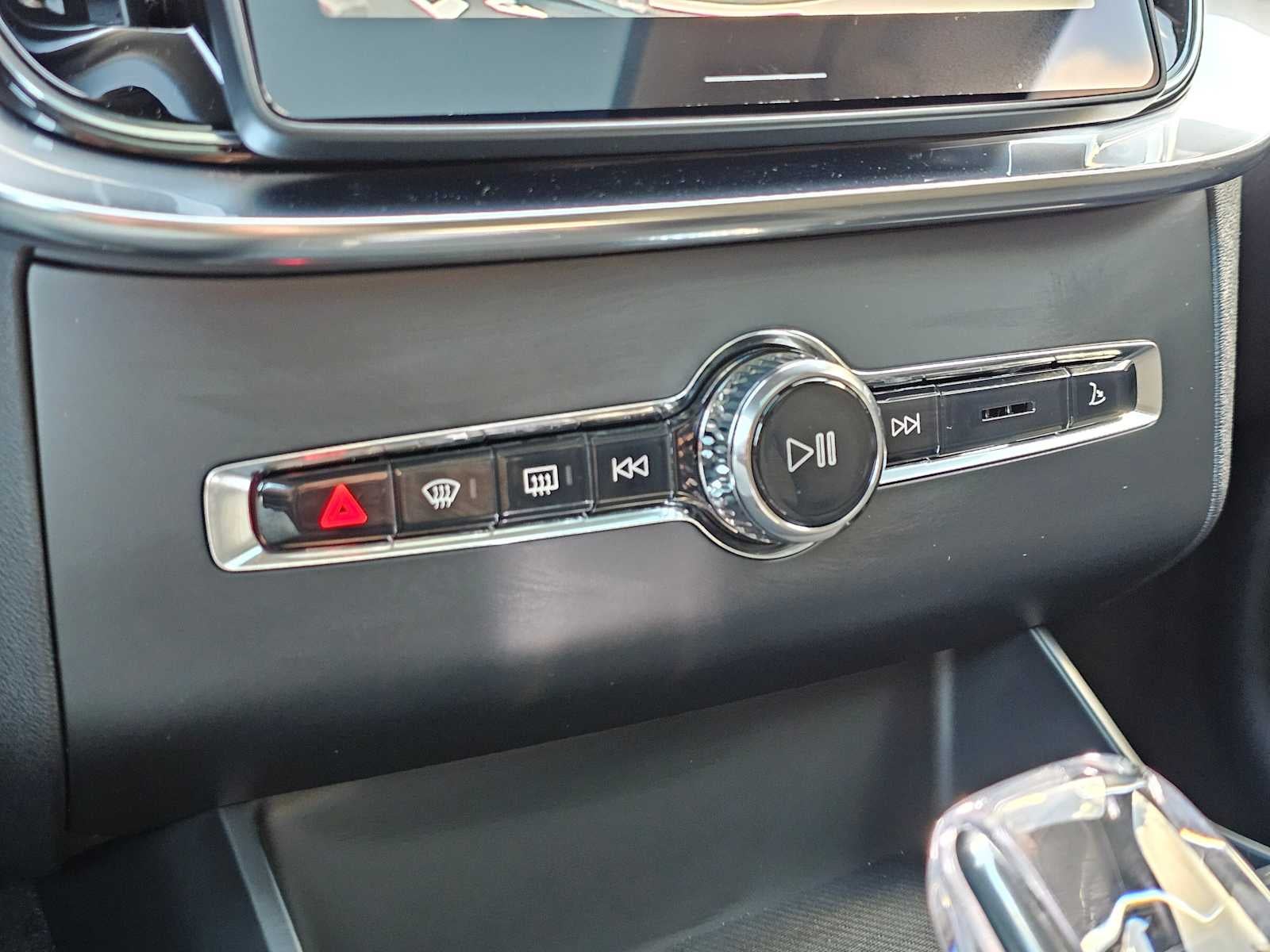 2026 Volvo XC90 Core