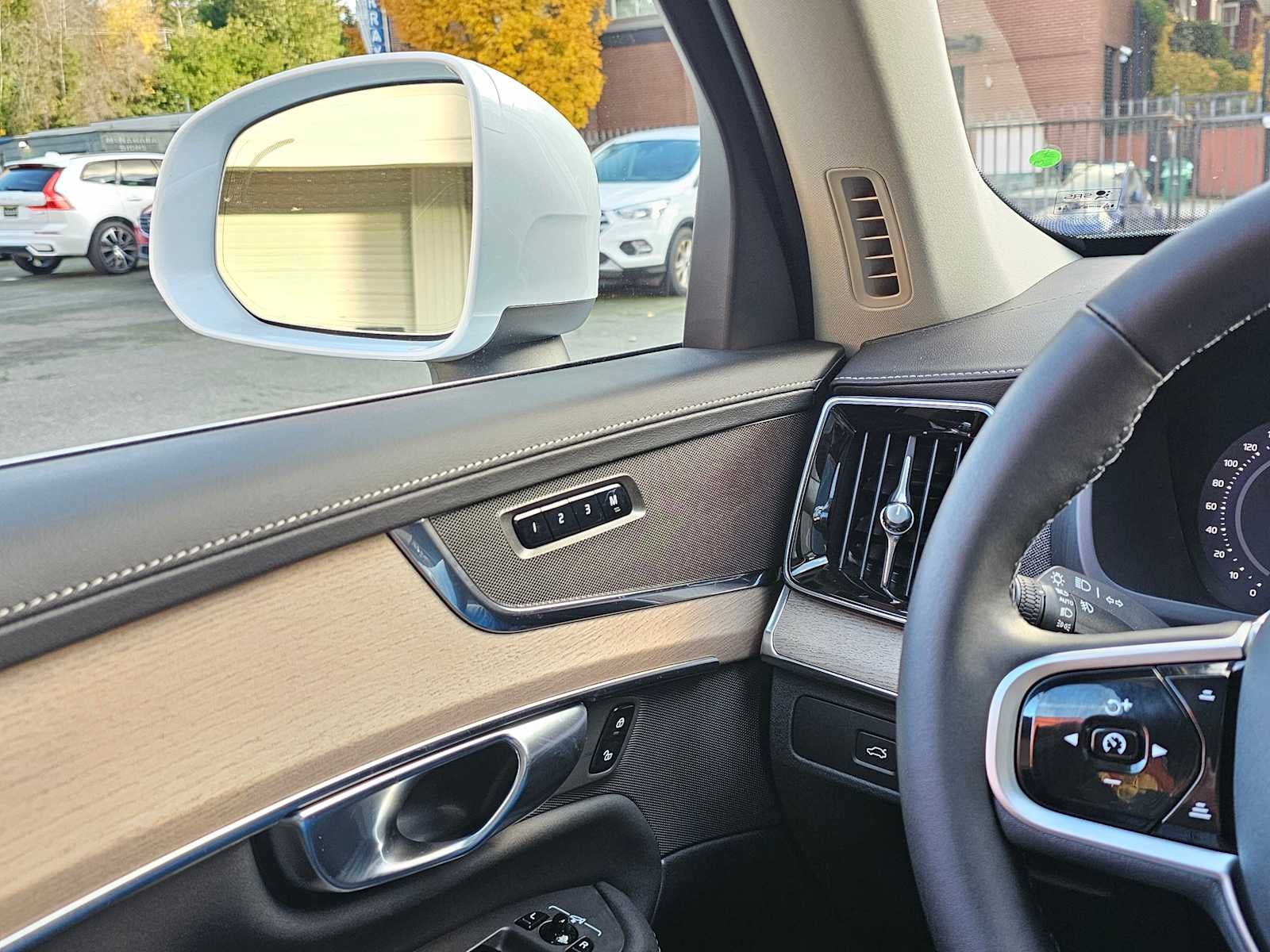 2026 Volvo XC90 Core