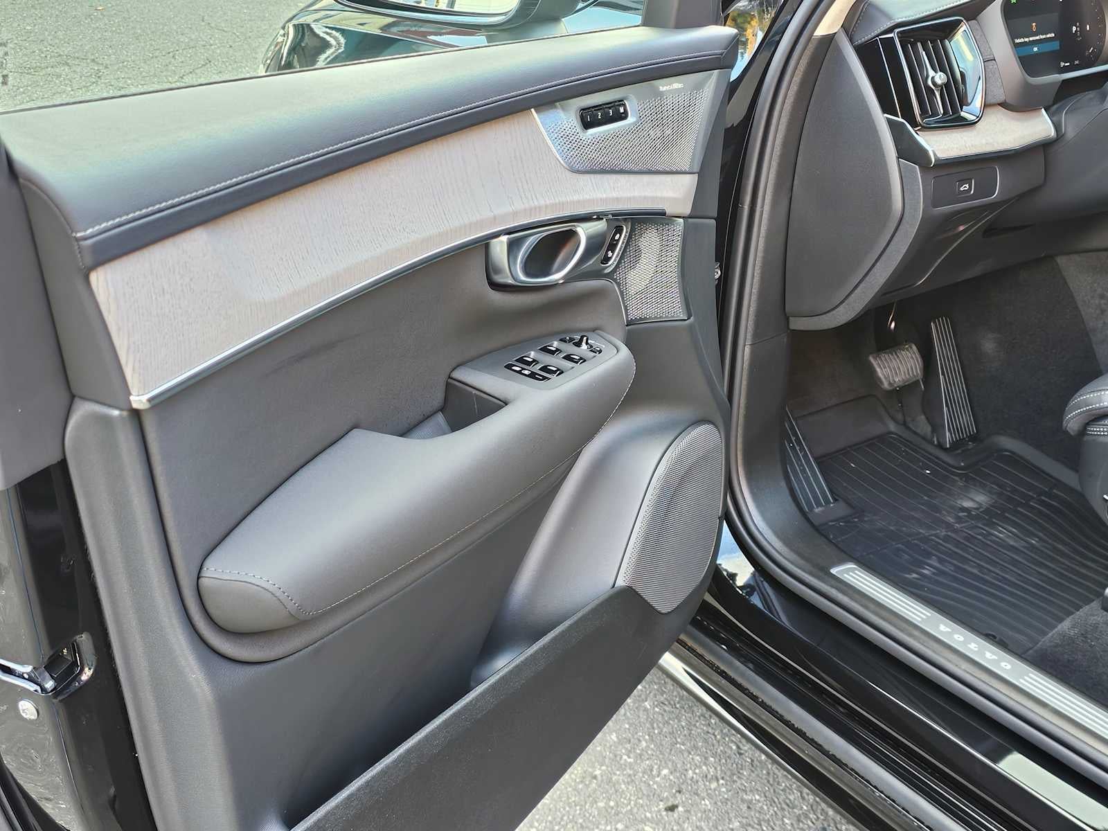 2026 Volvo XC90 Ultra Dark Theme