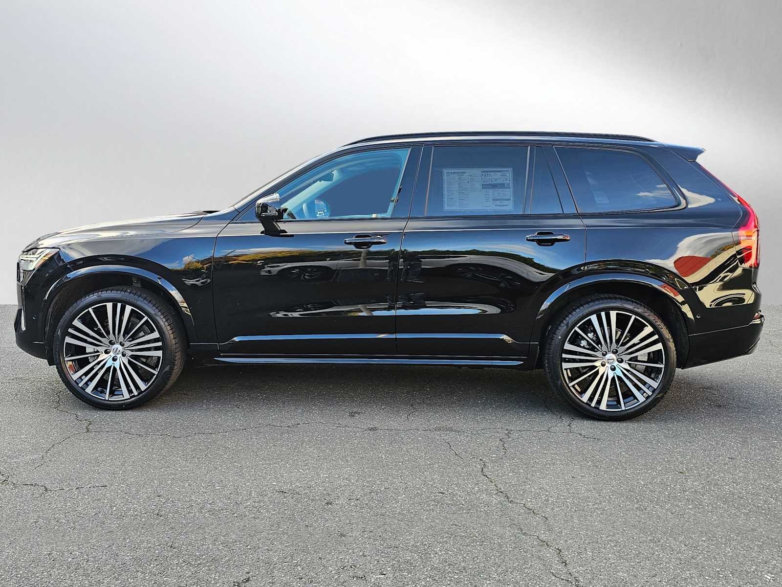 2026 Volvo XC90 Ultra Dark Theme